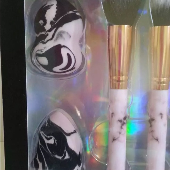 ELITE BEAUTY COMPLETE MAKEUP APPLICATION BRUSHES - Picture 6 of 10